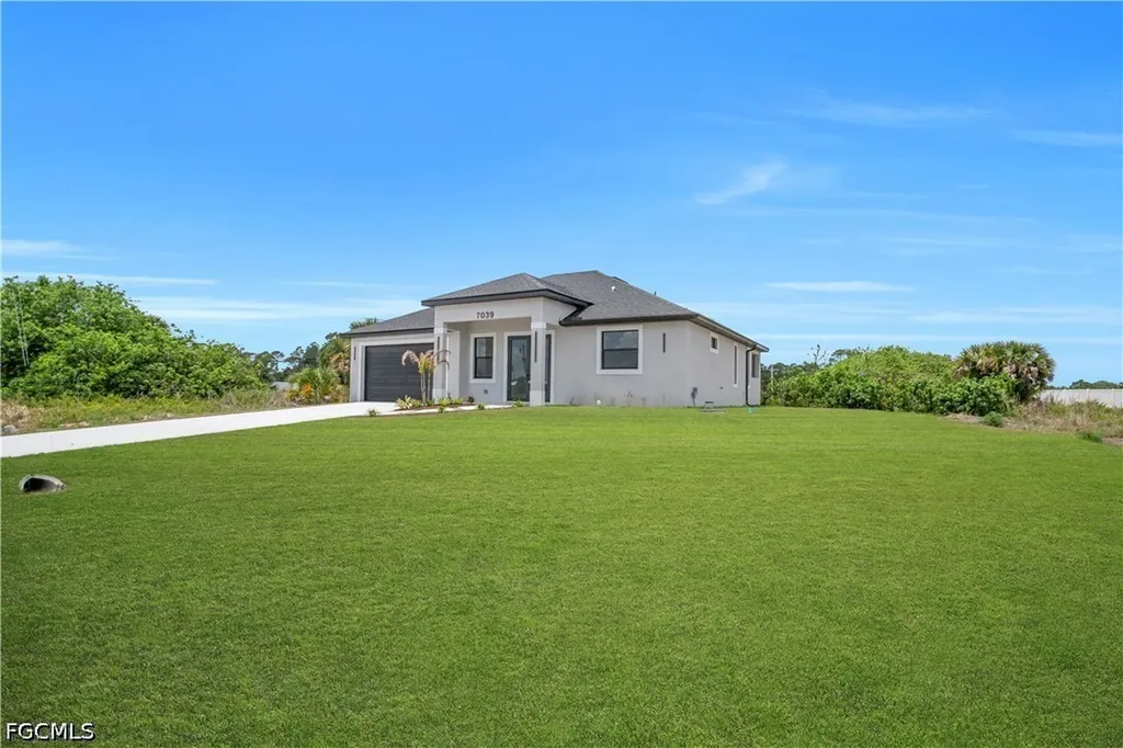 7039 Berwick Circle Labelle FL 33935