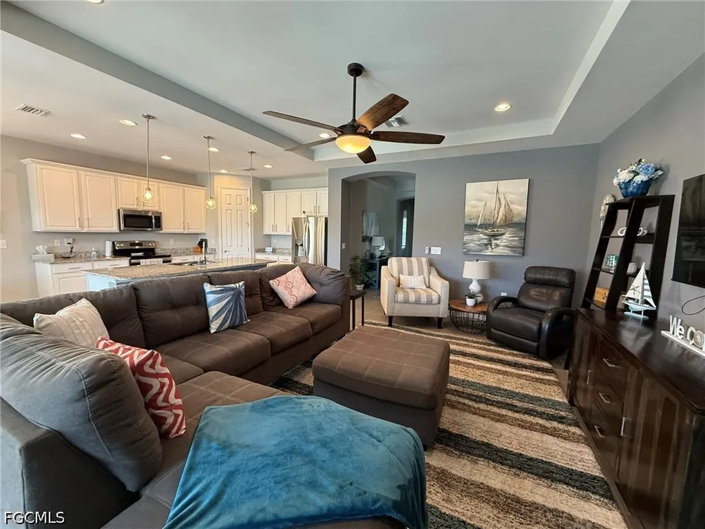 3916 King Edwards Street Fort Myers FL 33916