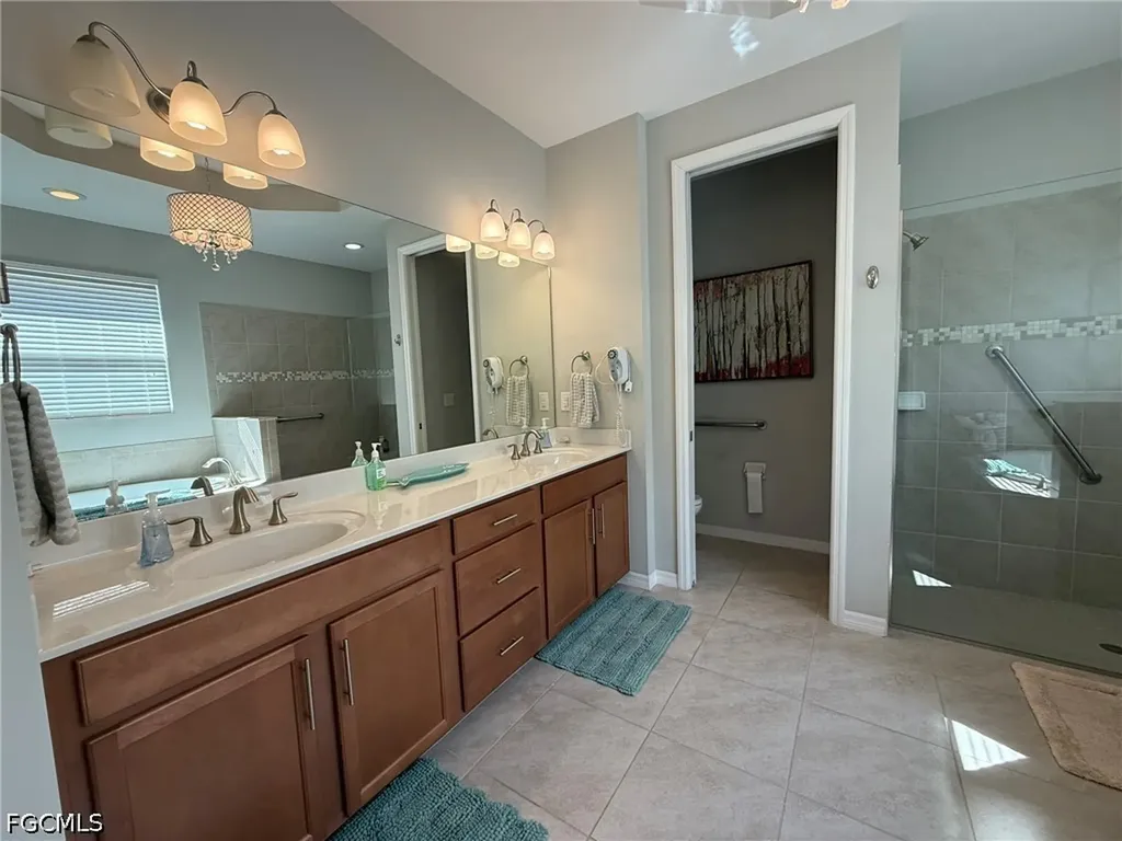3916 King Edwards Street Fort Myers FL 33916