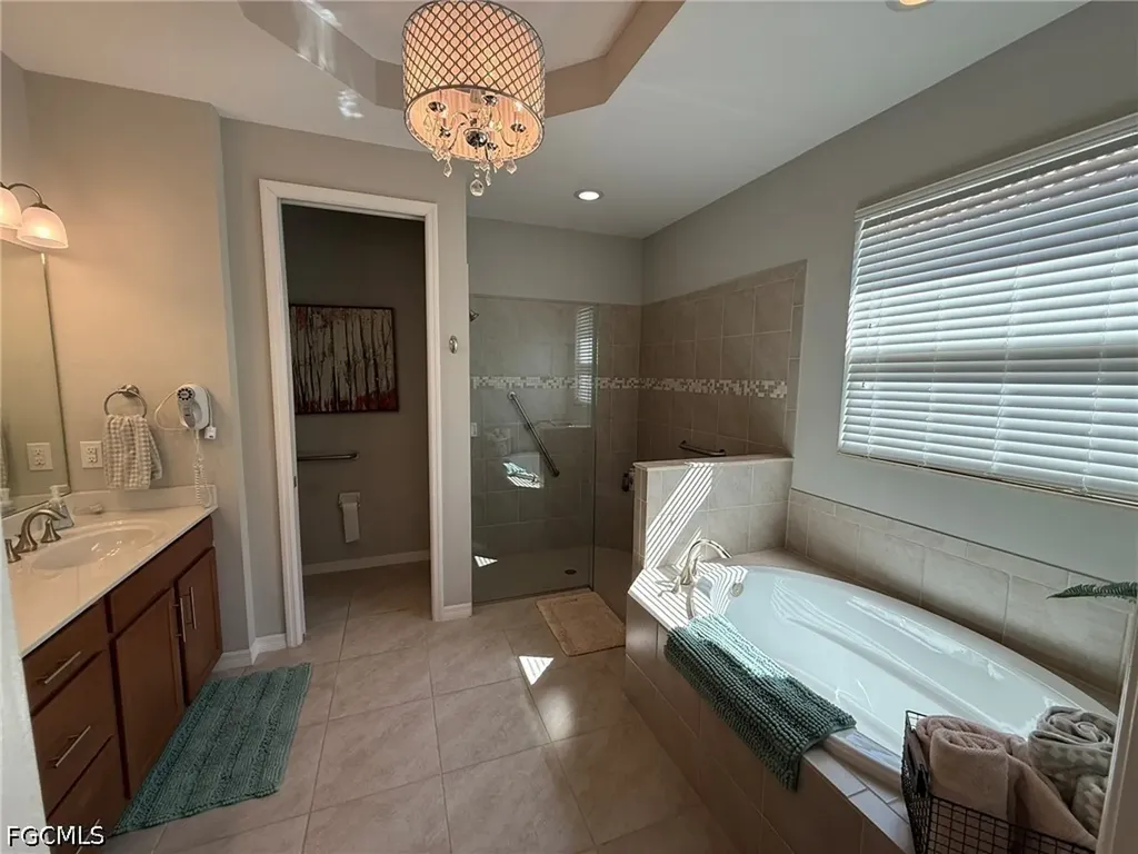 3916 King Edwards Street Fort Myers FL 33916