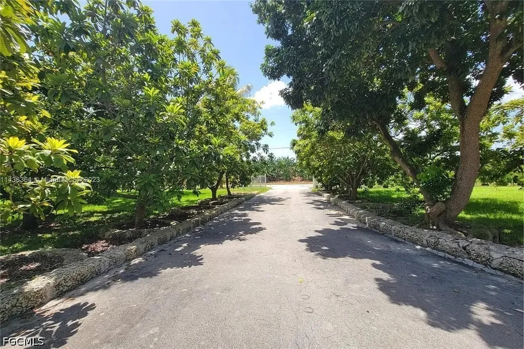 15900 SW 197th Avenue Miami FL 33187