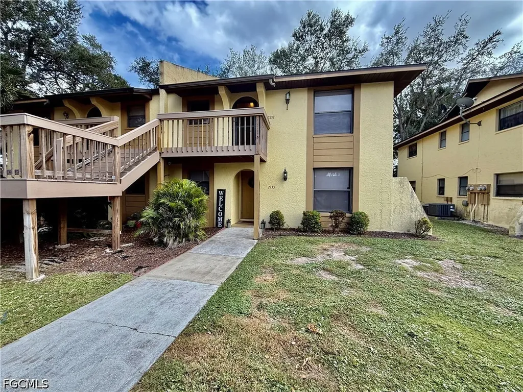 2133 Golfside Village Drive Lehigh Acres FL 33936