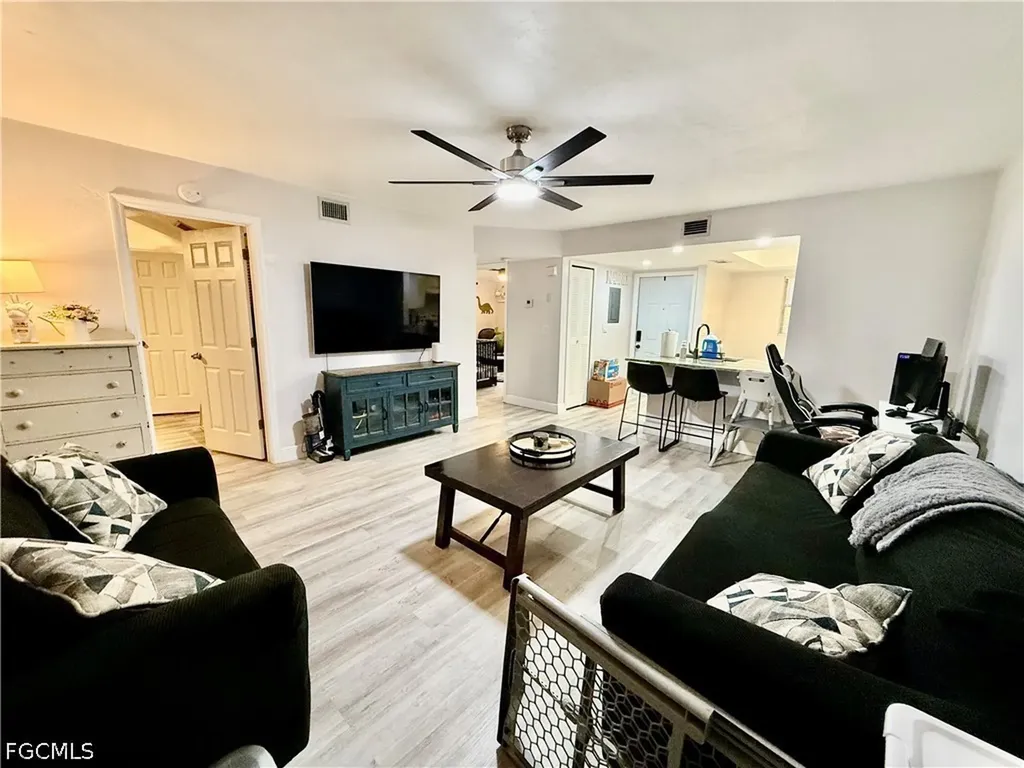 2133 Golfside Village Drive Lehigh Acres FL 33936