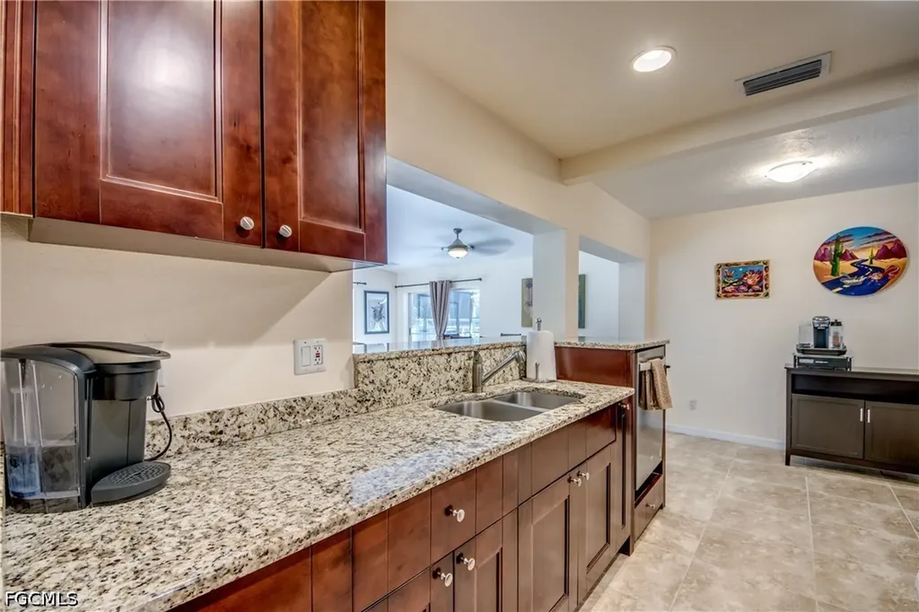 8524 Dartmouth Street Fort Myers FL 33907