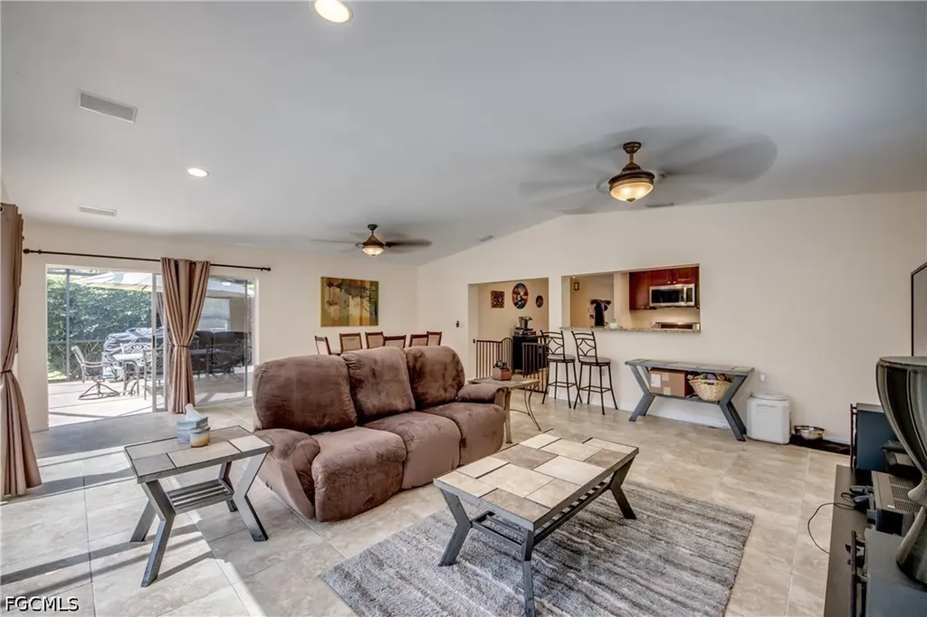 8524 Dartmouth Street Fort Myers FL 33907