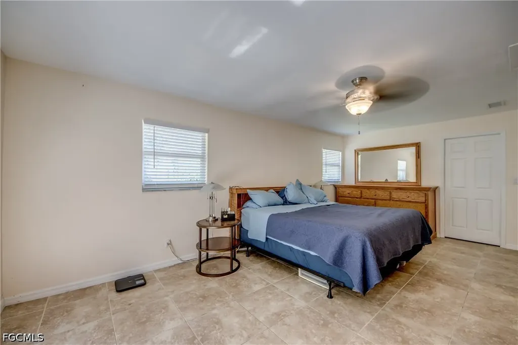 8524 Dartmouth Street Fort Myers FL 33907