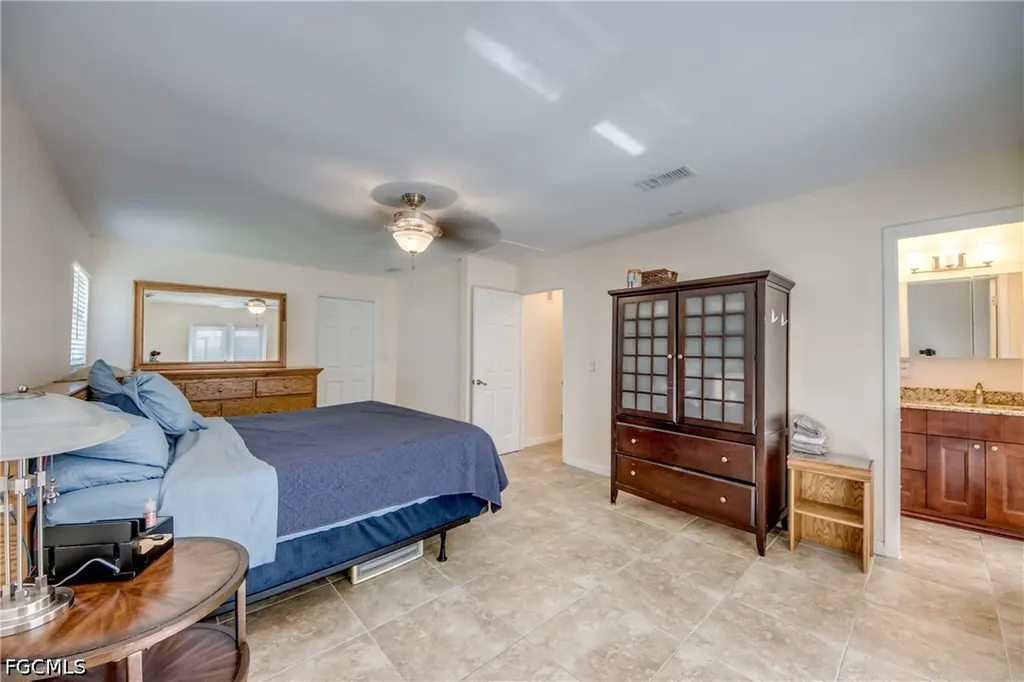 8524 Dartmouth Street Fort Myers FL 33907
