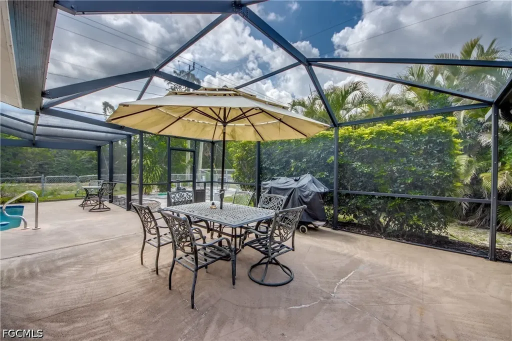 8524 Dartmouth Street Fort Myers FL 33907