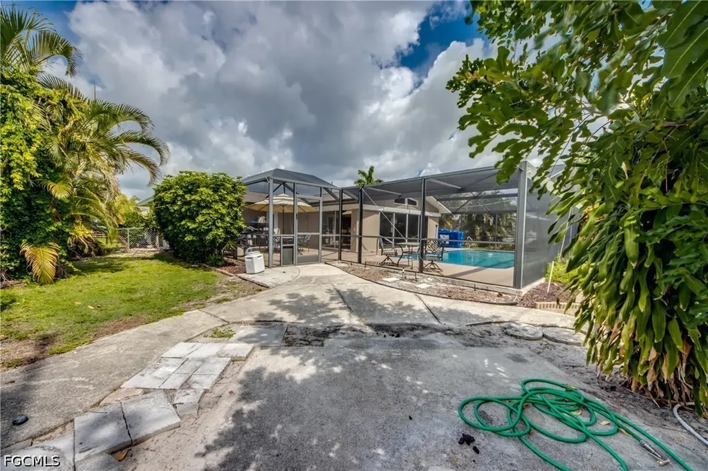 8524 Dartmouth Street Fort Myers FL 33907