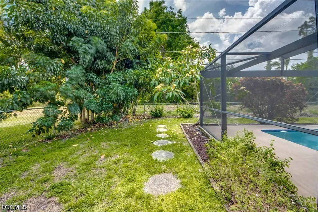 8524 Dartmouth Street Fort Myers FL 33907