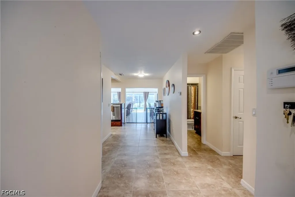 8524 Dartmouth Street Fort Myers FL 33907