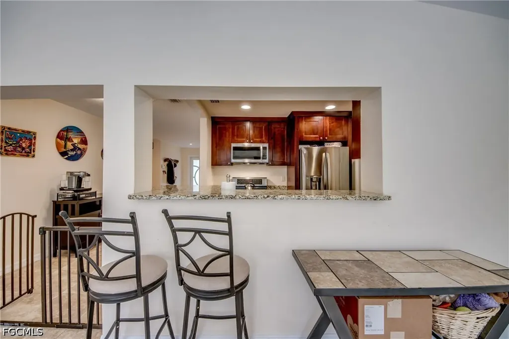 8524 Dartmouth Street Fort Myers FL 33907