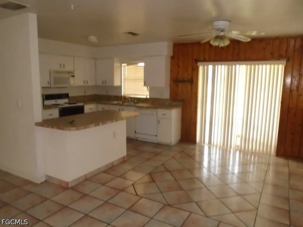 1815 NW 13th Street Cape Coral FL 33993