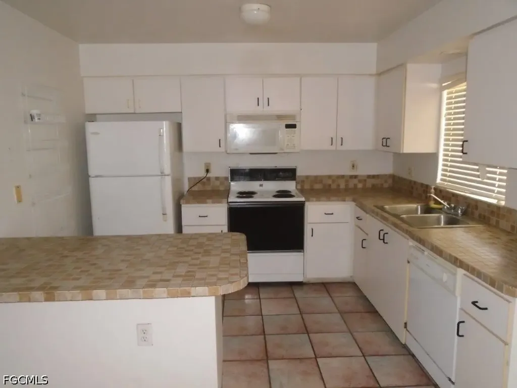 1815 NW 13th Street Cape Coral FL 33993