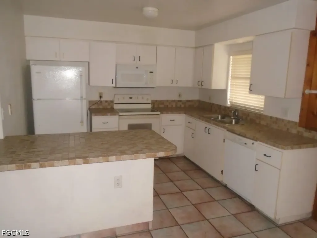 1815 NW 13th Street Cape Coral FL 33993