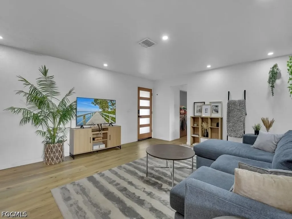 9012 Carolina Street Bonita Springs FL 34135