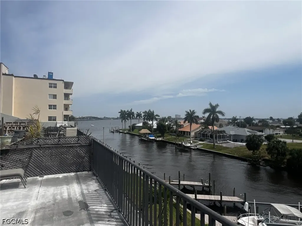 1754 Cape Coral Parkway E Cape Coral FL 33904