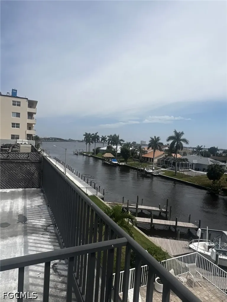 1754 Cape Coral Parkway E Cape Coral FL 33904