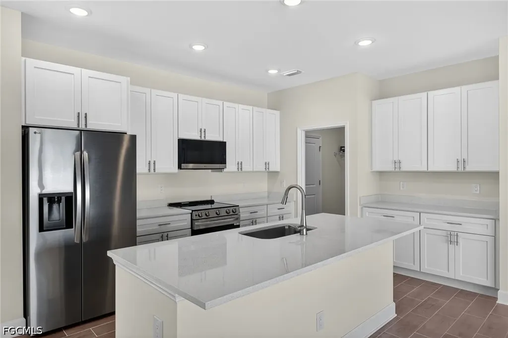1902 NW 19th Avenue Cape Coral FL 33993