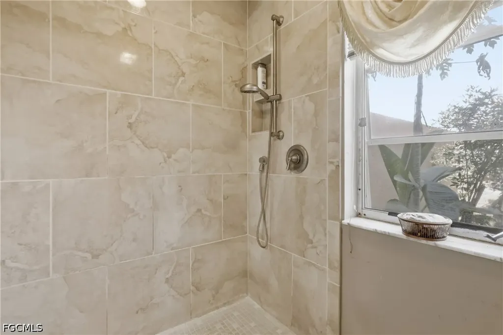 9753 Maplecrest Circle Lehigh Acres FL 33936