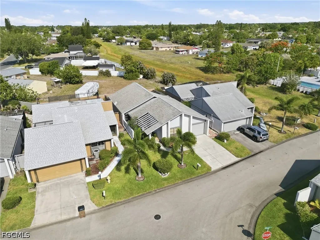 9753 Maplecrest Circle Lehigh Acres FL 33936