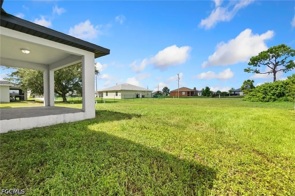 2422 NW 21st Avenue Cape Coral FL 33993
