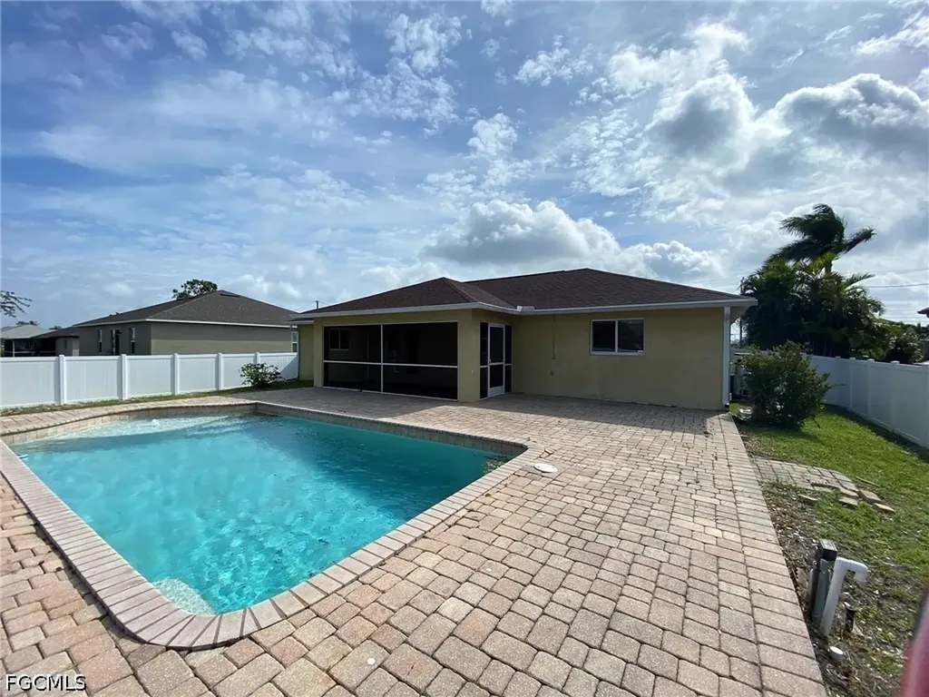 2136 NW 22nd Place Cape Coral FL 33993