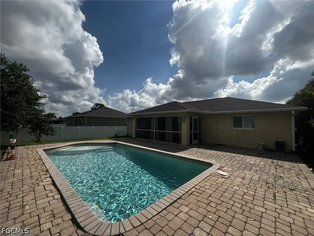2136 NW 22nd Place Cape Coral FL 33993