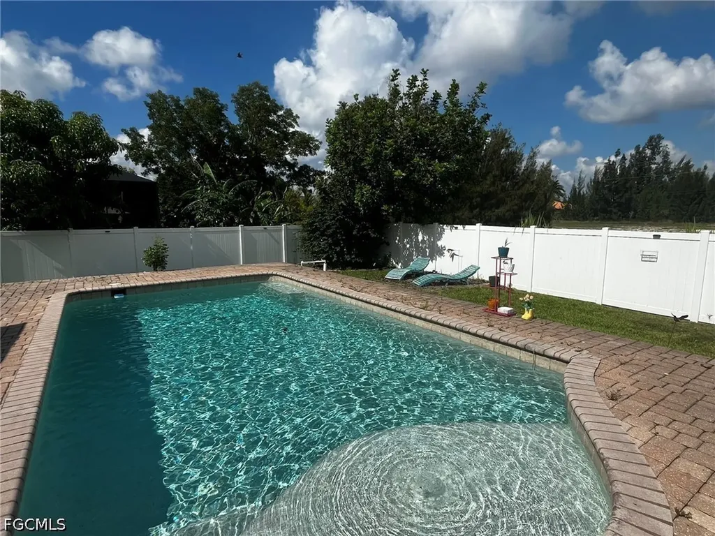 2136 NW 22nd Place Cape Coral FL 33993