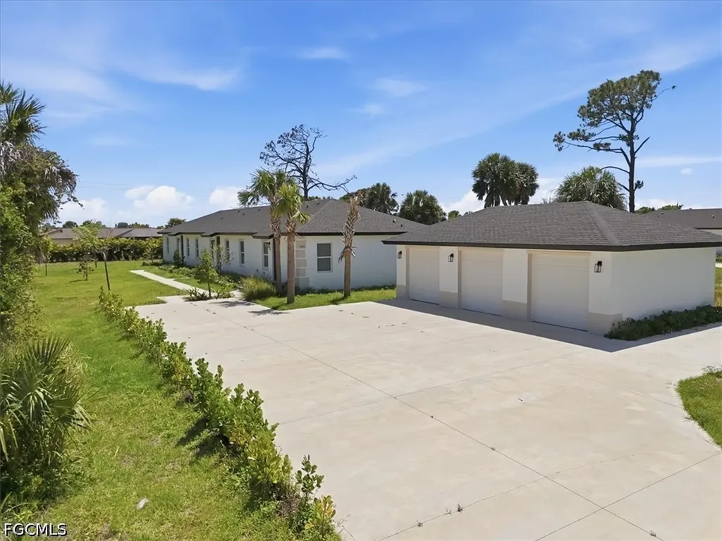 191 Rotonda Boulevard W Rotonda West FL 33131