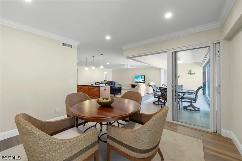 2721 W Gulf Drive Sanibel FL 33957