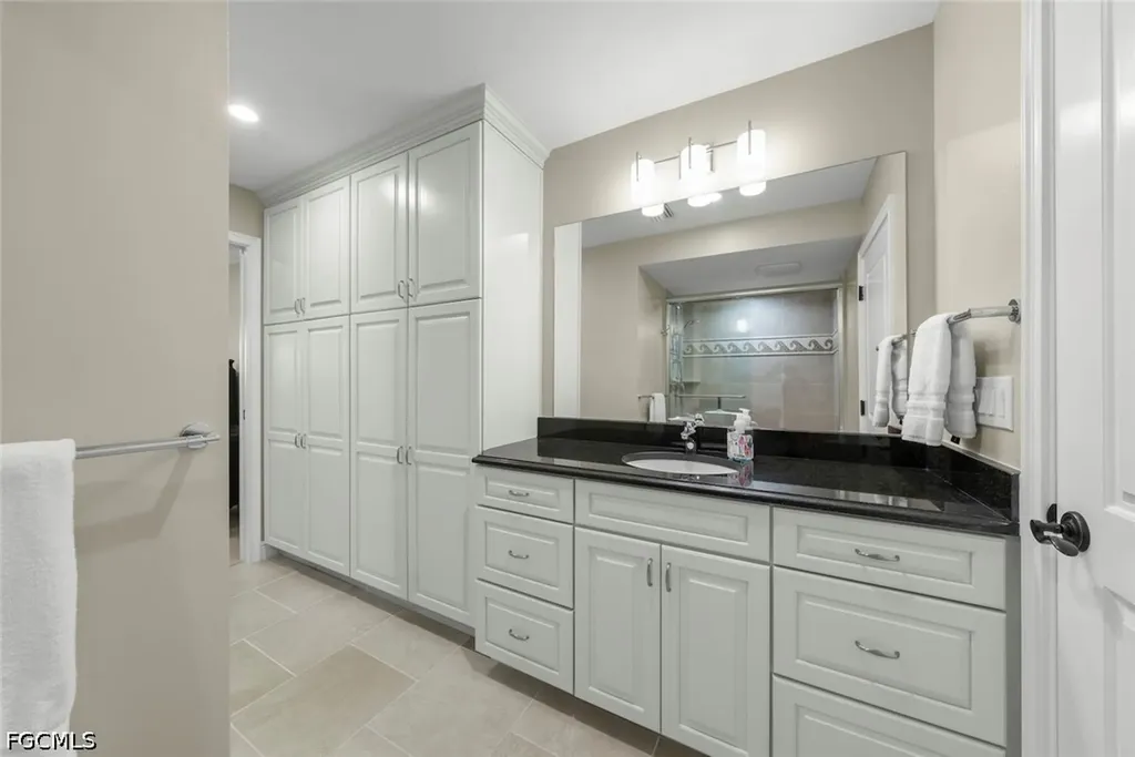 2721 W Gulf Drive Sanibel FL 33957