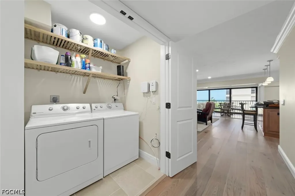 2721 W Gulf Drive Sanibel FL 33957