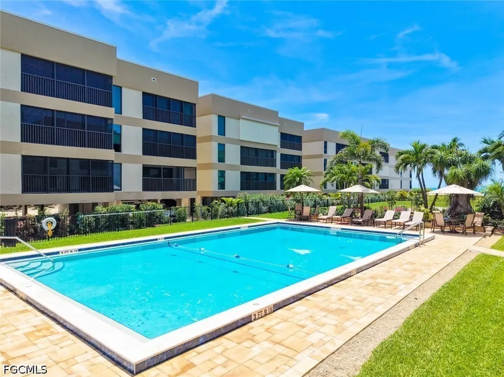 2721 W Gulf Drive Sanibel FL 33957