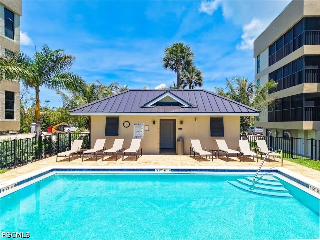 2721 W Gulf Drive Sanibel FL 33957