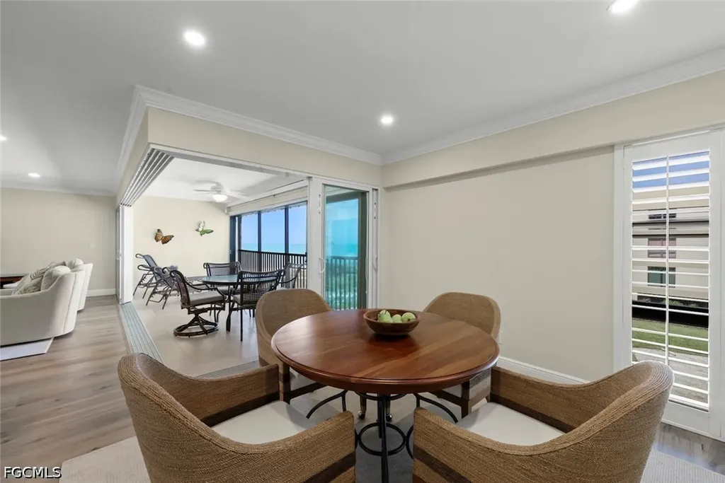 2721 W Gulf Drive Sanibel FL 33957