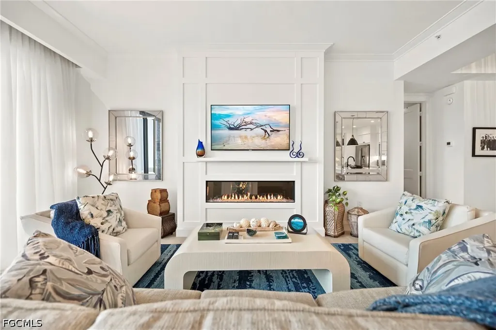 1111 Central Avenue Naples FL 34102