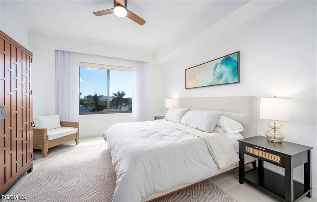 1111 Central Avenue Naples FL 34102