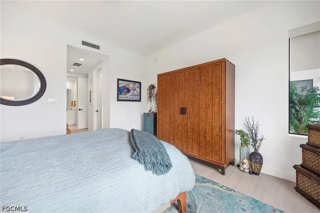 1111 Central Avenue Naples FL 34102