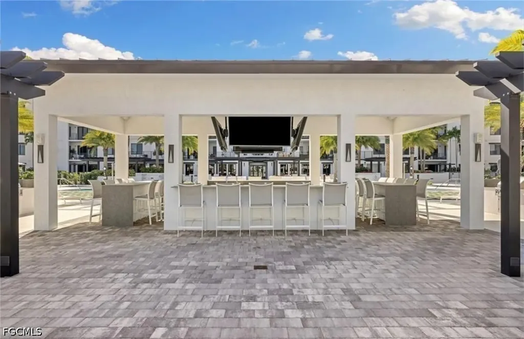 1111 Central Avenue Naples FL 34102