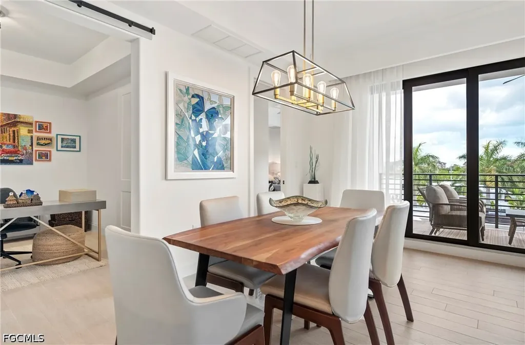 1111 Central Avenue Naples FL 34102