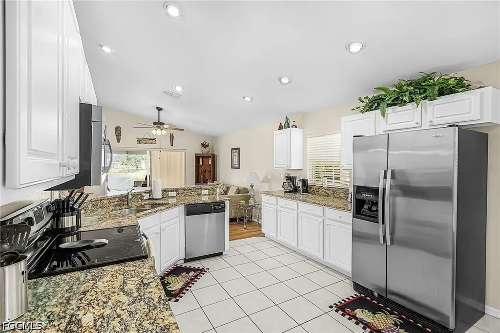 15638 Beachcomber Avenue Fort Myers FL 33908