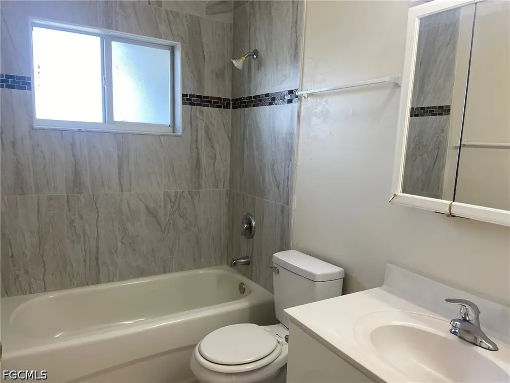 2231 SW 12th Avenue Cape Coral FL 33991