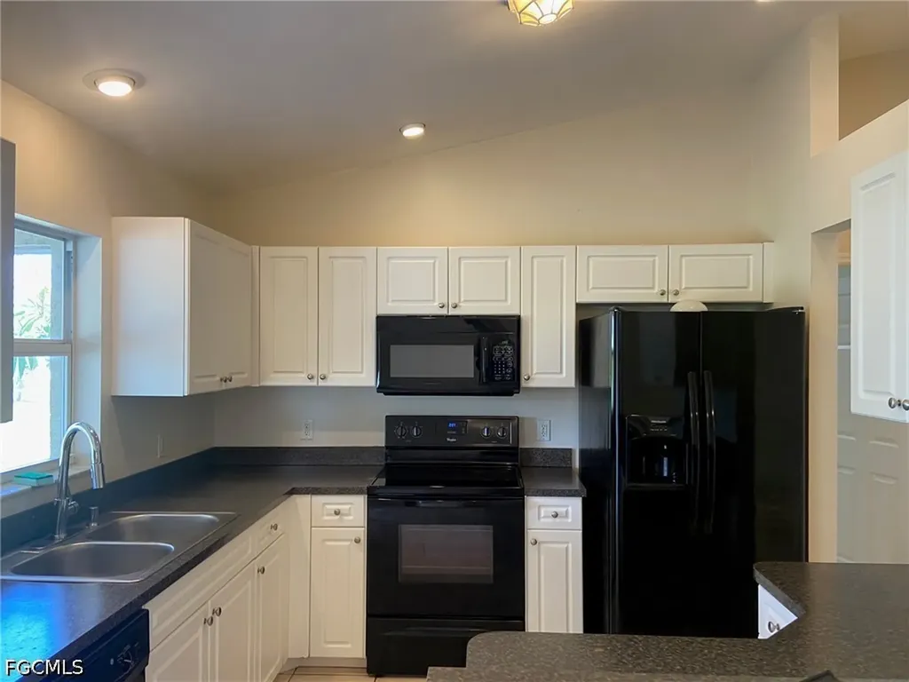 2231 SW 12th Avenue Cape Coral FL 33991