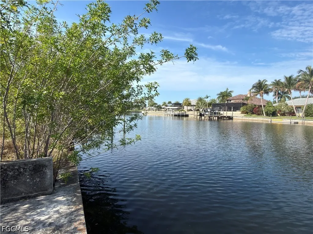 4000 SW 26th Avenue Cape Coral FL 33914