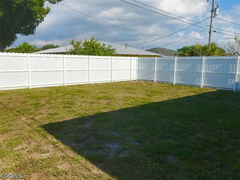 3609 Skyline Boulevard Cape Coral FL 33914