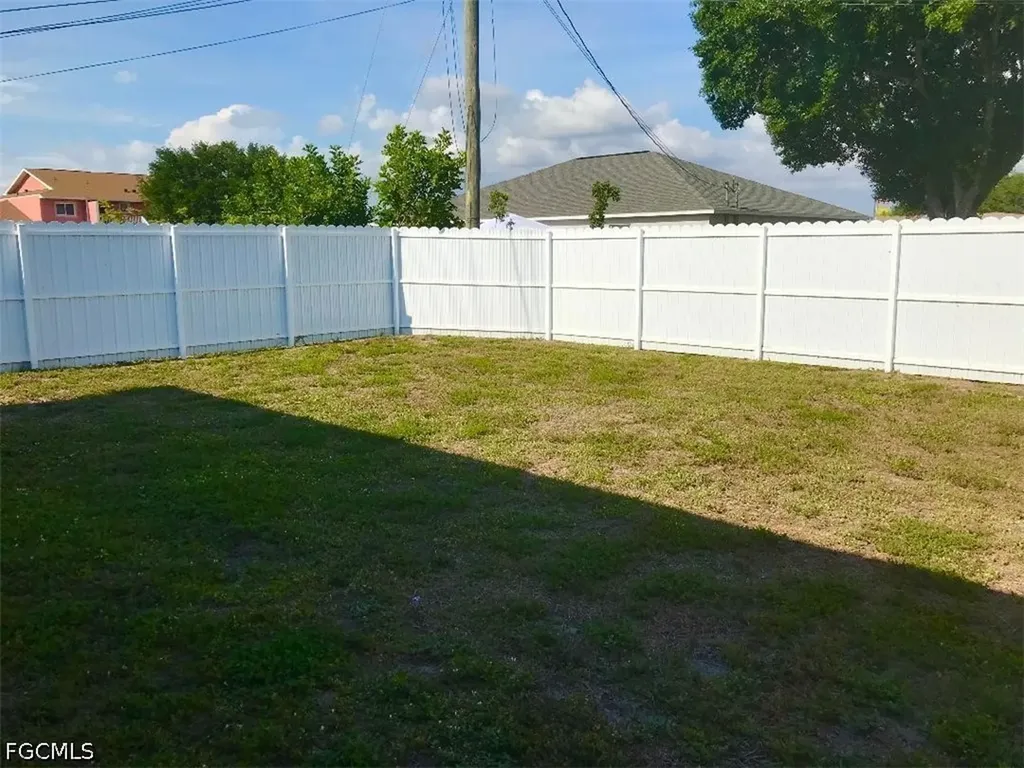 3609 Skyline Boulevard Cape Coral FL 33914