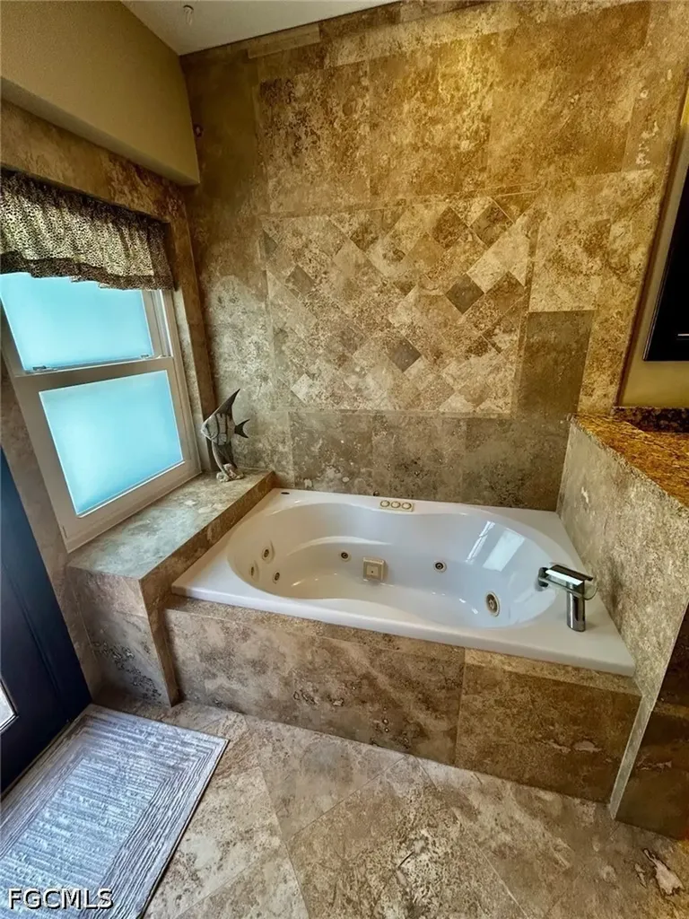 12501 Barrington Court Fort Myers FL 33908