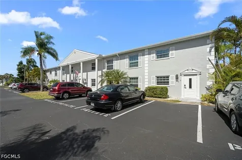 7068 Nantucket Circle North Fort Myers FL 33917