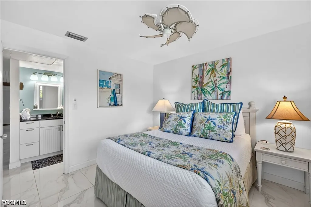 1250 Tennisplace Court Sanibel FL 33957